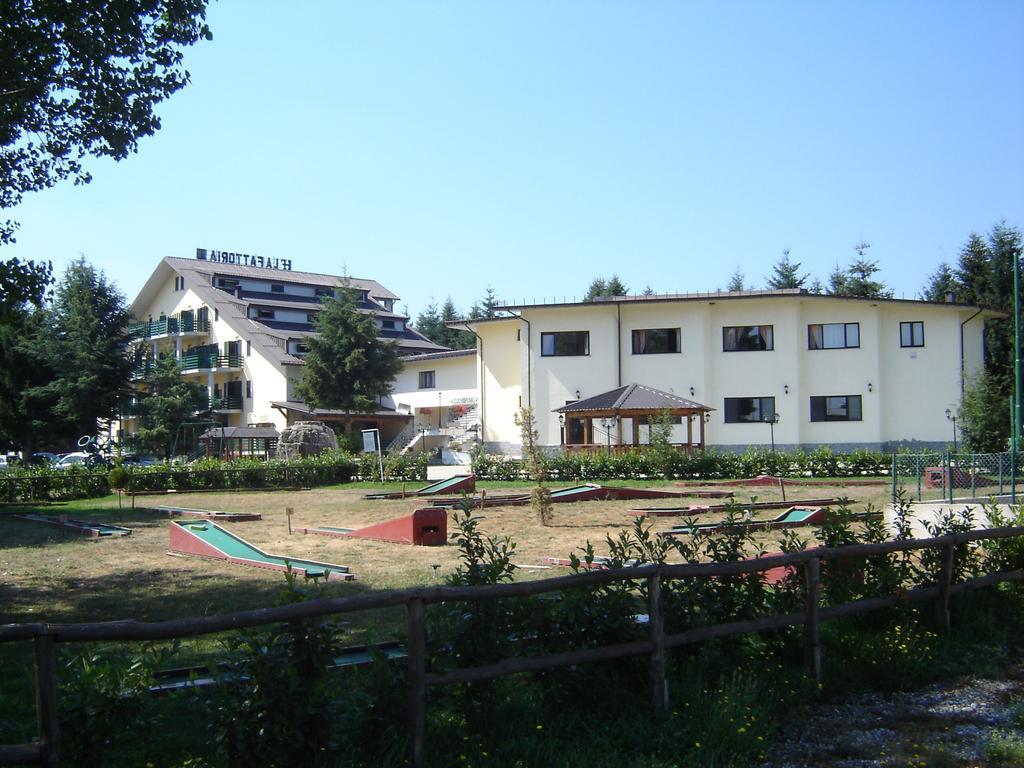 Hotel La Fattoria Camigliatello Silano Esterno foto